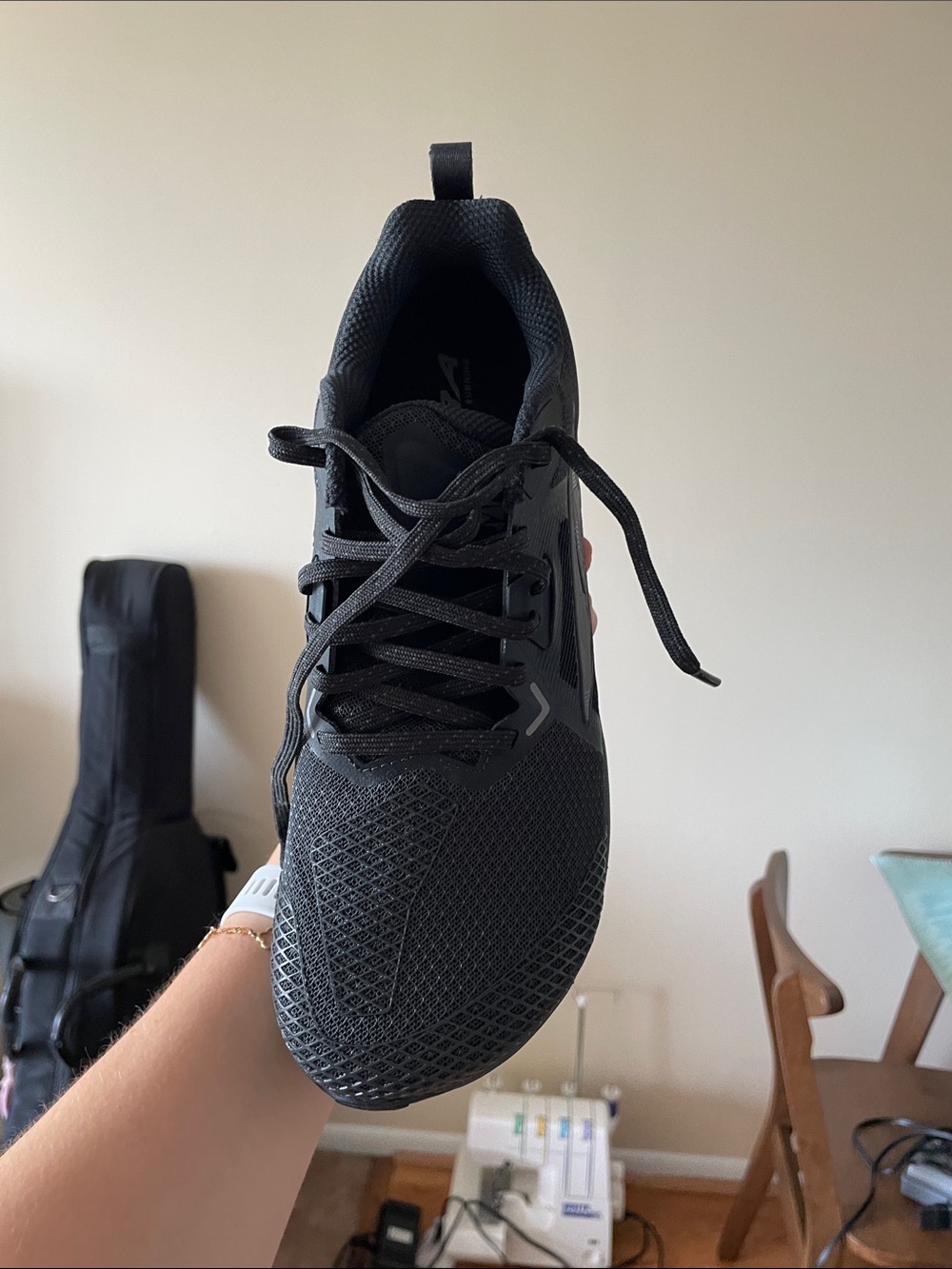 Altra Black Mesh Running Shoe - Picture 7 of 10